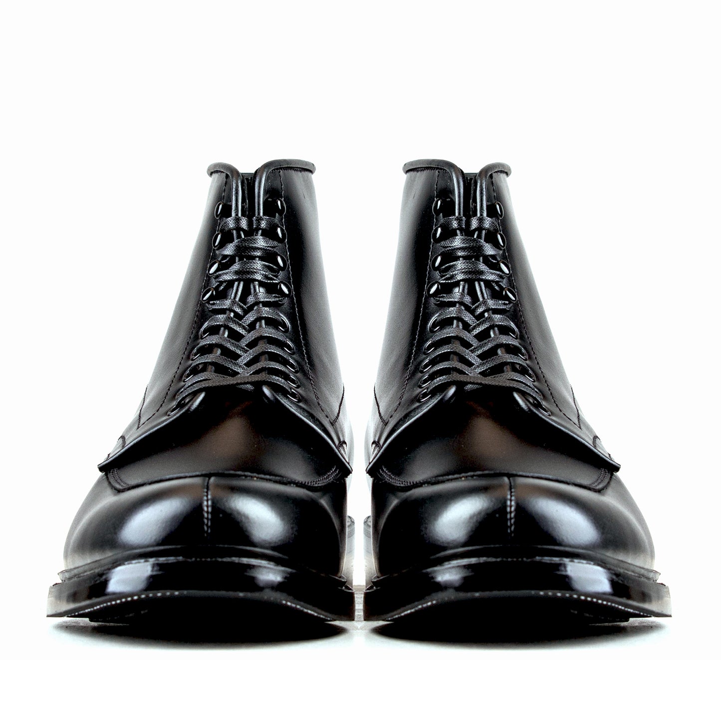 Classic V-Tip Boot -luosjiet®boots -   Black OTA Cowhide