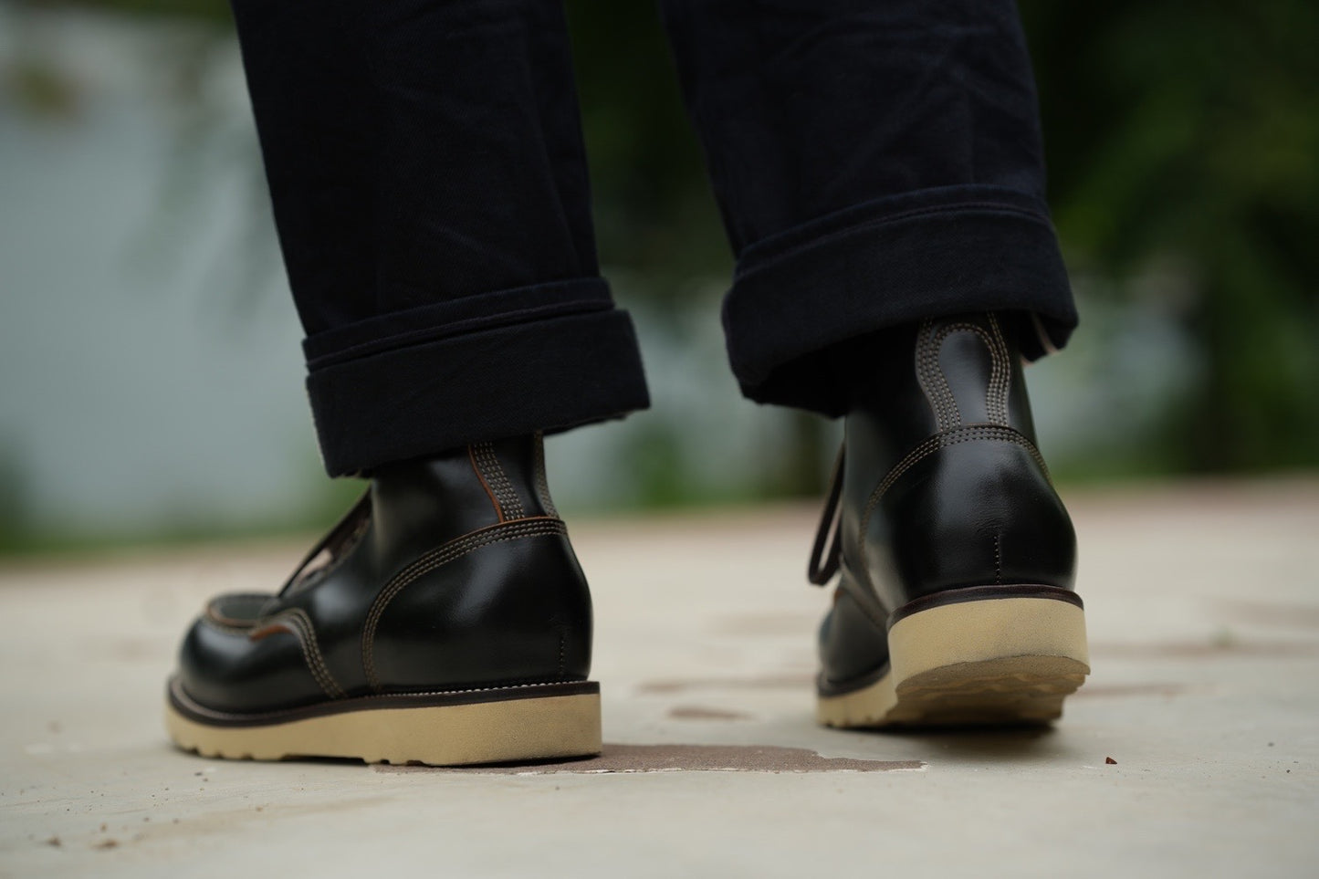 City MocToe Boot -luosjiet®boots - Black TeaCore OTA Cowhide