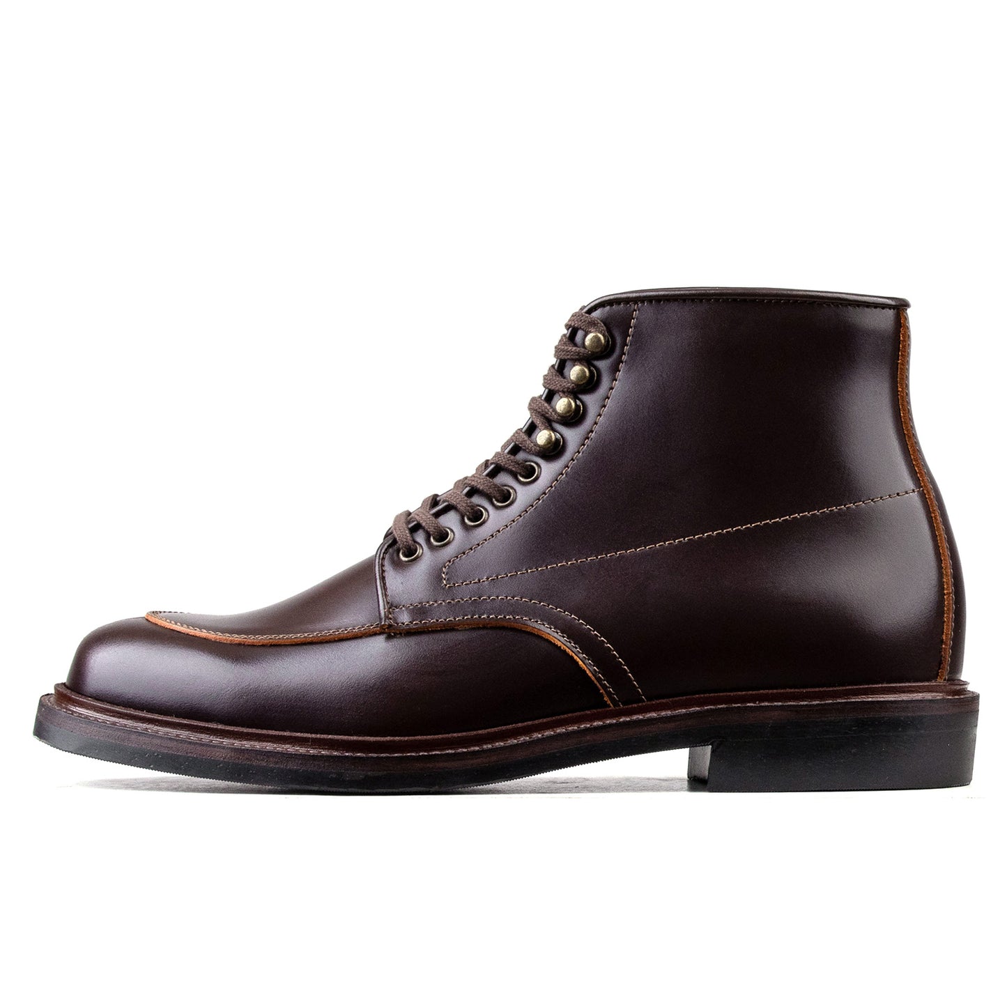 Classic V-Tip Boot -luosjiet®boots - Dark Brown TeaCore Smooth Cowhide