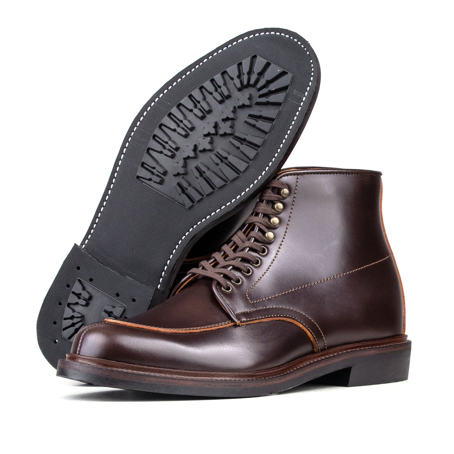 Classic V-Tip Boot -luosjiet®boots - Dark Brown TeaCore Smooth Cowhide